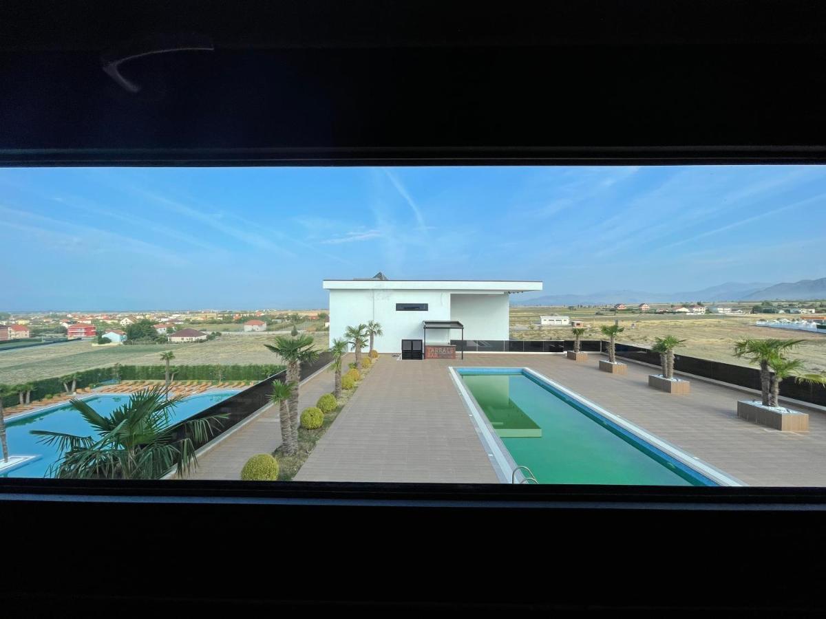 Deluxe Resort And Spa Koplik Dış mekan fotoğraf