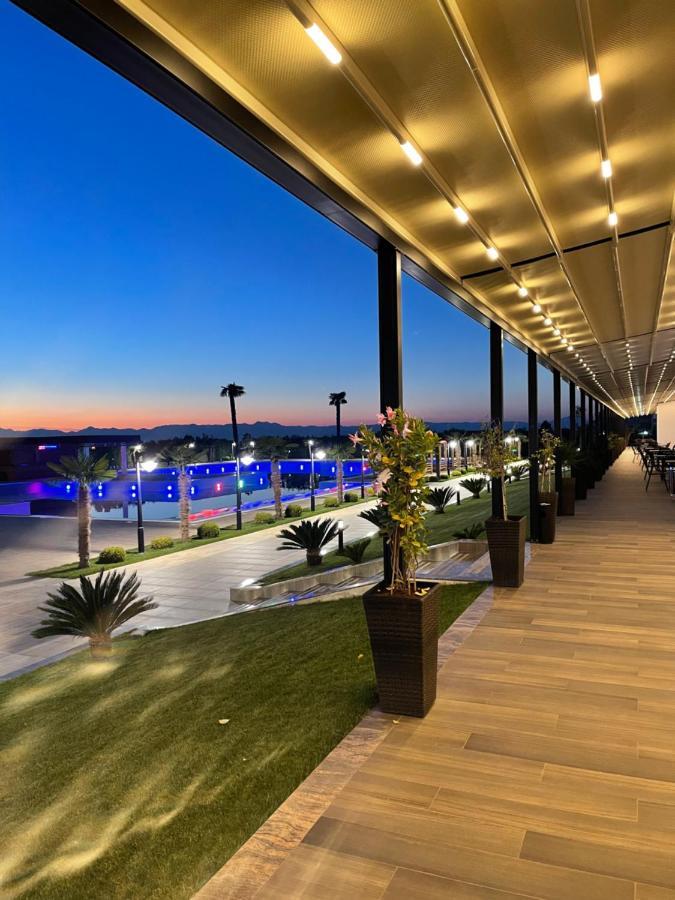Deluxe Resort And Spa Koplik Dış mekan fotoğraf