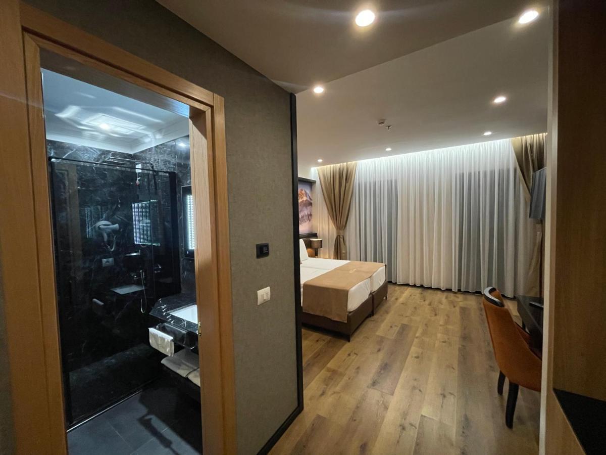 Deluxe Resort And Spa Koplik Dış mekan fotoğraf